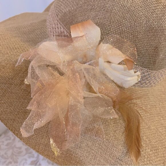 Lake Shore Drive Straw Hat w/ Decoration Adjustable Brim OSFA NWOT Gorgeous - Picture 5 of 9